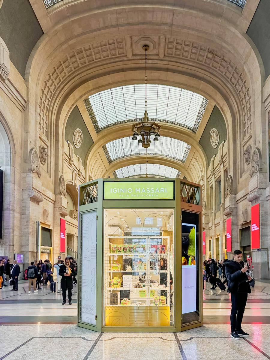Il rinomato pop-up di Iginio Massari Alta Pasticceria apre in Galleria dei Mosaici a Milano Centrale!
